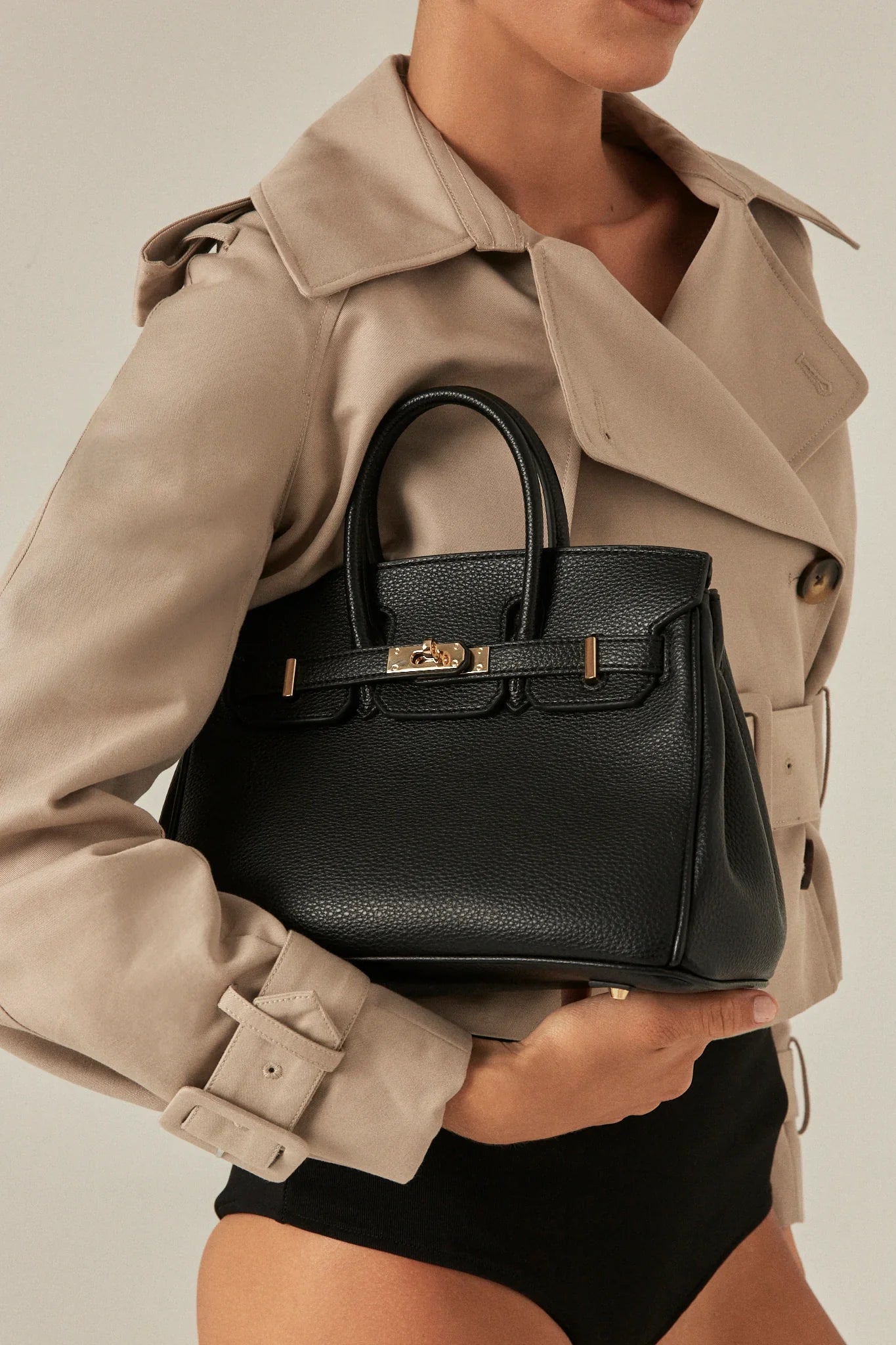 HAMPTON HANDLE BAG - BLACK PEBBLE