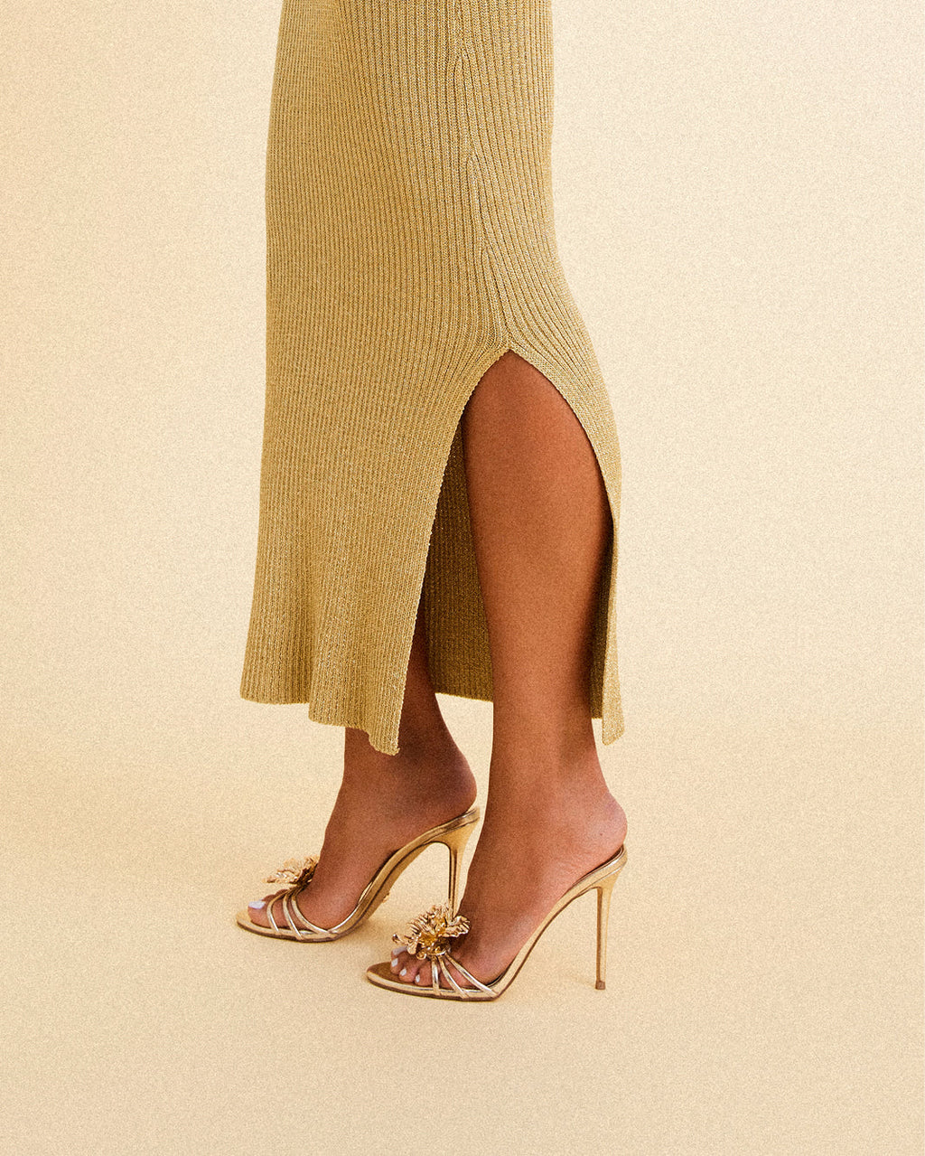 MAELLA - DARK GOLD METALLIC