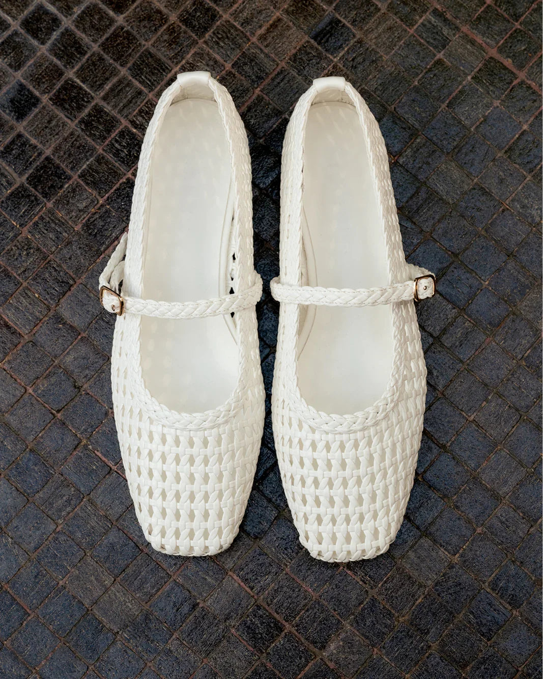 FAWNA - WHITE