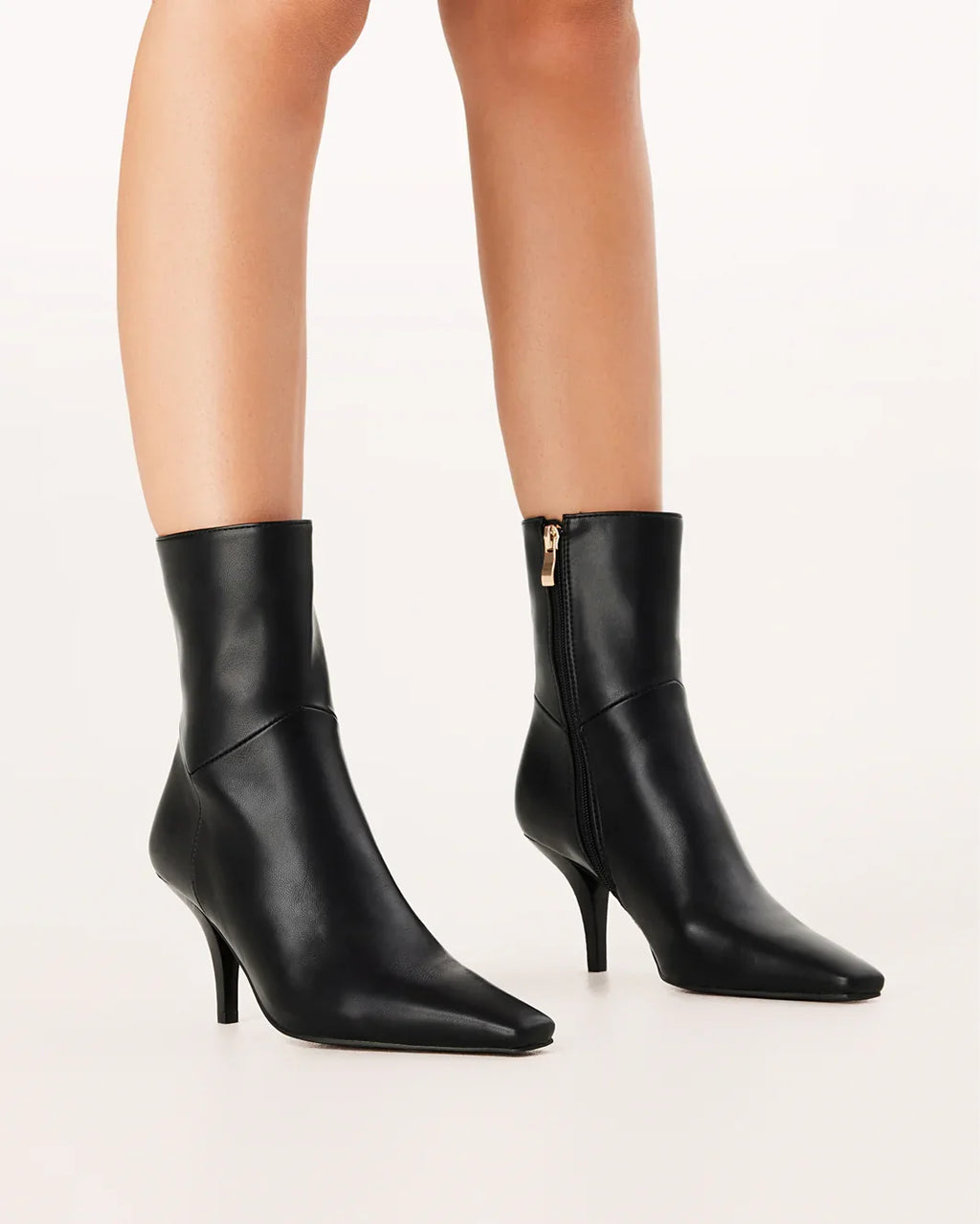 OAKLEN - BLACK