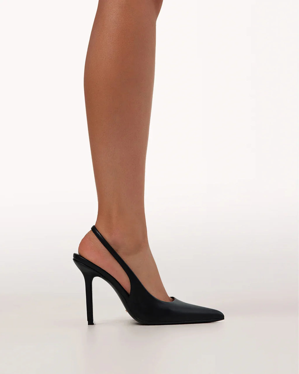 DALILA - MATTE BLACK