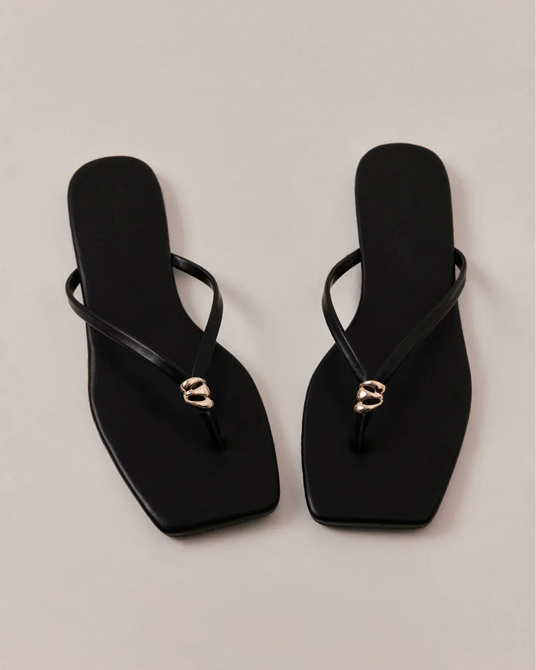 TARON - BLACK